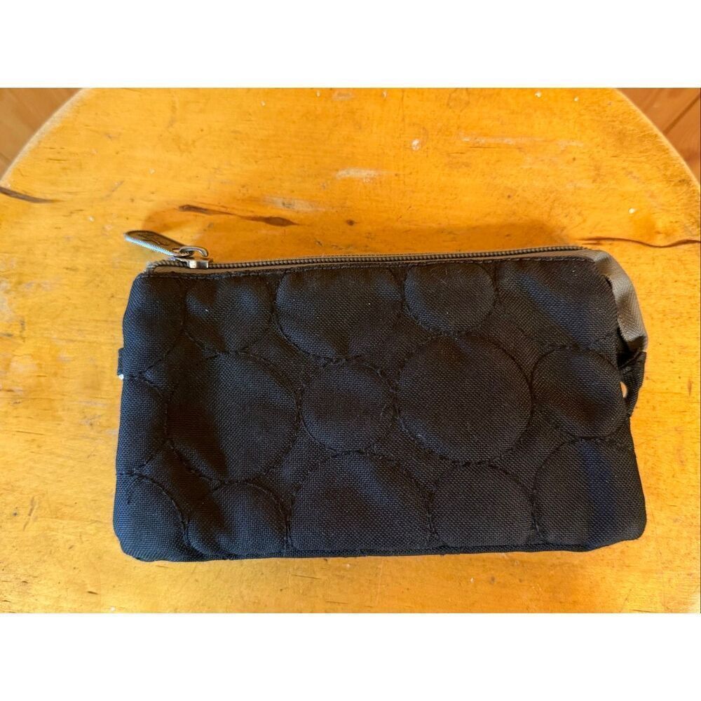 Thirty One Wallet Wristlet Vary You 3-Compartment black Quilted (7366)